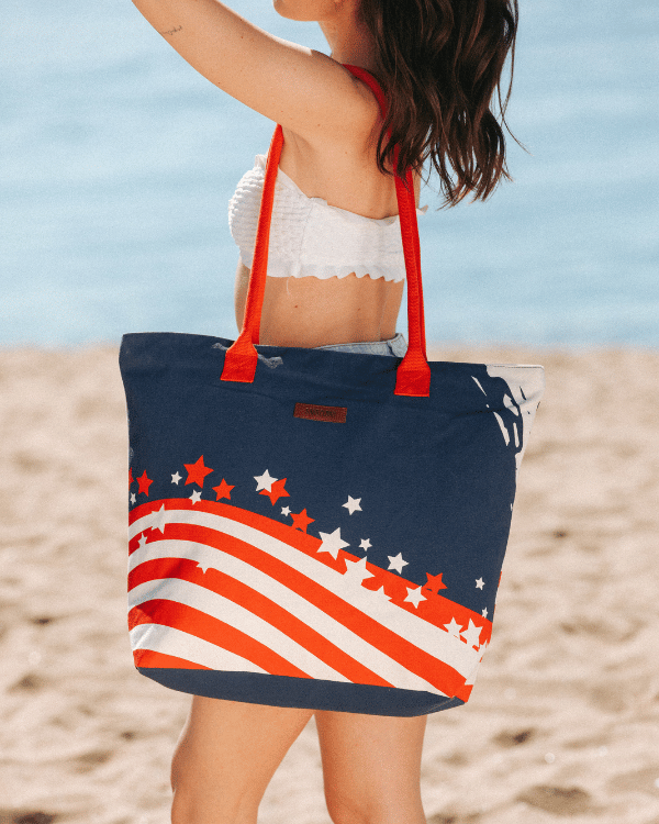 Alternative view of American Beach Tote