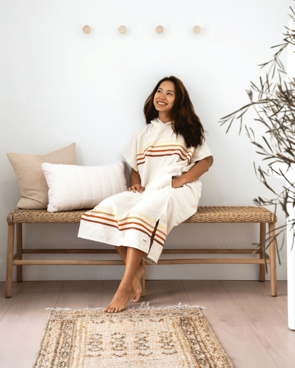 Border Classic Stripe Poncho Natural - Image 9