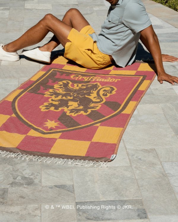 Gryffindor Towel - Image 4