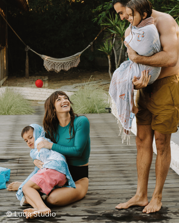 Bluey & Family Adult Towel - Image 4