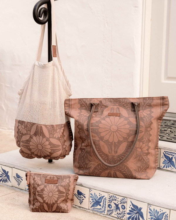Nippon Daisy Beach Tote - Image 3