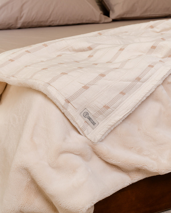 Cozy Texture Plush Blanket - Beige - Image 8